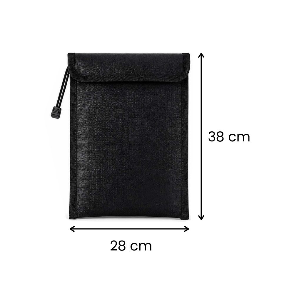 28 cm x 38 cm